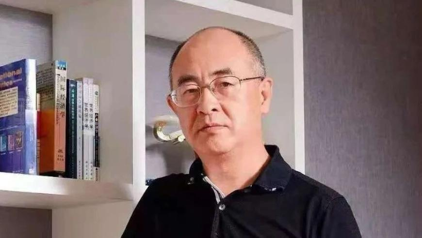 澳门管家婆一码一肖中特100,跳江救人的白马不幸死亡,创新典义解读_铂金版V8.82